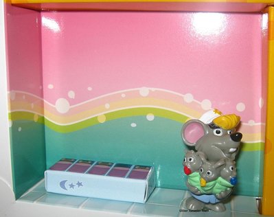 mouse-doctors-diorama6.jpg