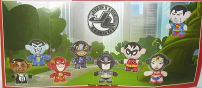 justice-league-ueei-3.jpg