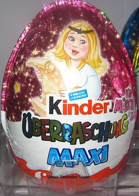maxi-ei-maedchen-weihnachten2017-ferrero-dcsuperherogirls-5.jpg