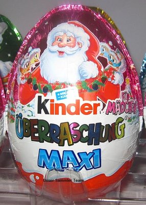 maxi-ei-maedchen-weihnachten2017-ferrero-dcsuperherogirls-6.jpg