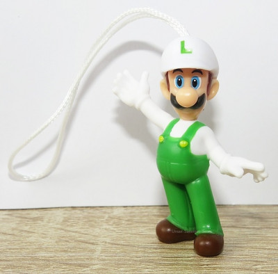 KinderJoy-SuperMario-2025-2.jpg