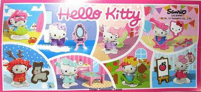Adventskalender2017-HelloKitty-Ueei-3.jpg