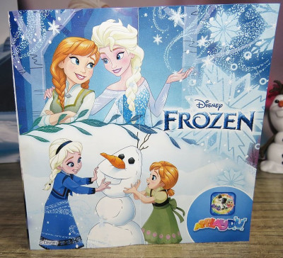 RiesenEier-Maedchen-Weihnachten2025-Frozen-5.jpg