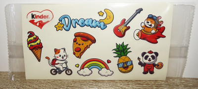 Kinder-Chocolate-PencilCase2026-3.jpg