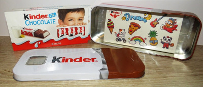 Kinder-Chocolate-PencilCase2026-4.jpg